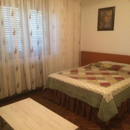 Villa 3 Papuci Constanţa Exteriör bild