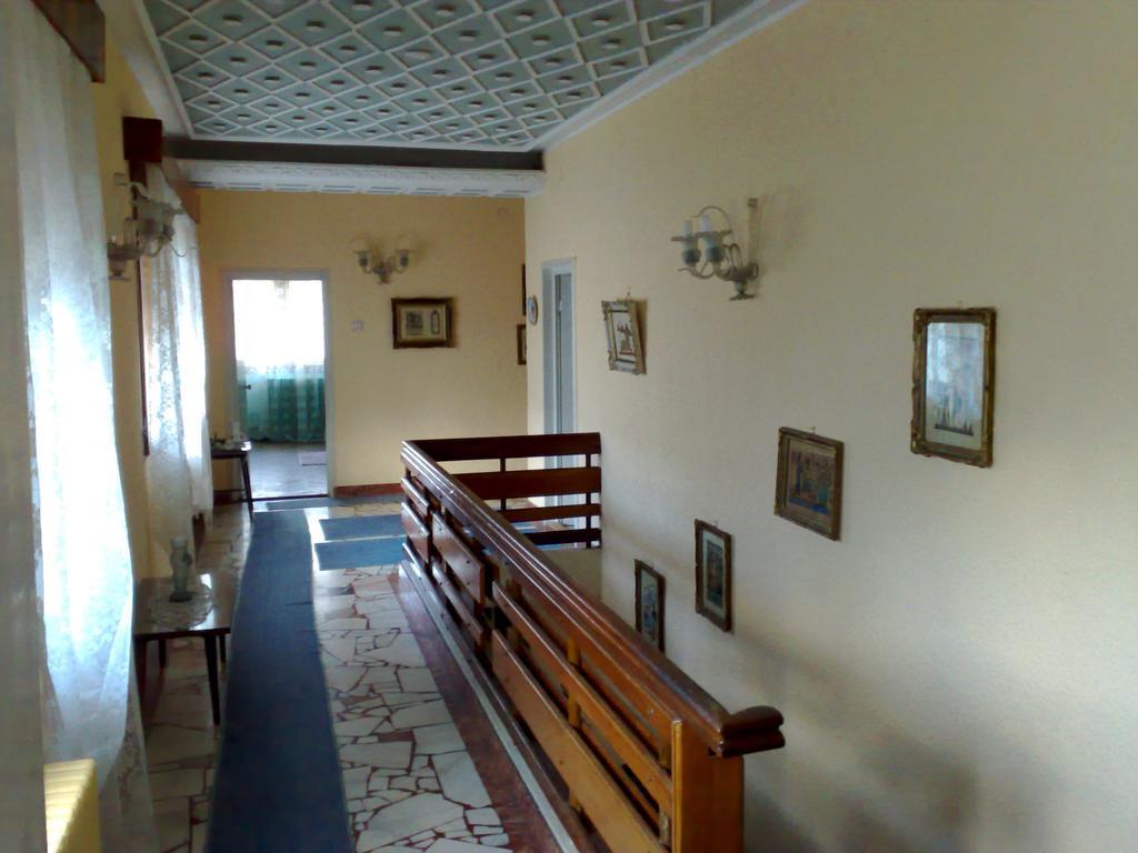 Villa 3 Papuci Constanţa Exteriör bild